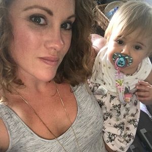 Meet your Posher, Stacy